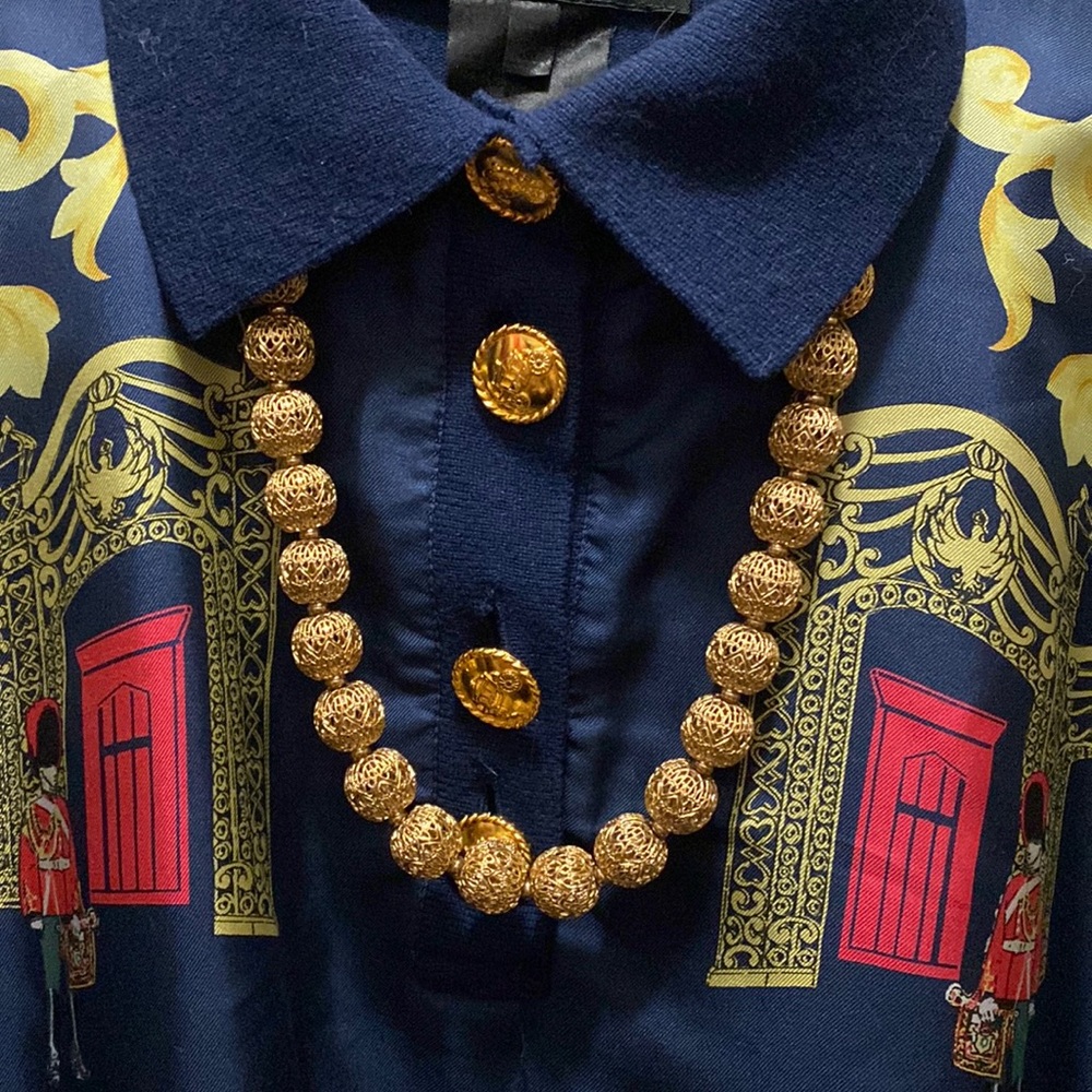 Monet vintage gold tone necklace